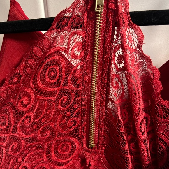 Le Chateau Dress - Picture 4 of 5